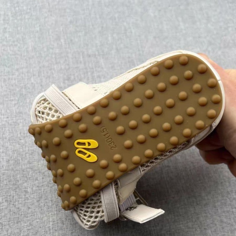 Nieuwe gevlochten holle sneake - Sneakers recensie en prijs